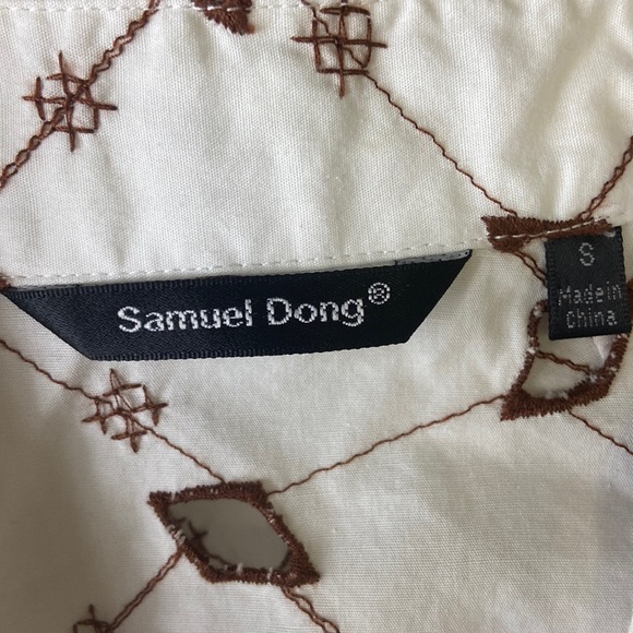 Samuel Dong 100 % cotton button down shirt embroidered  cut out detail Small - Picture 3 of 15